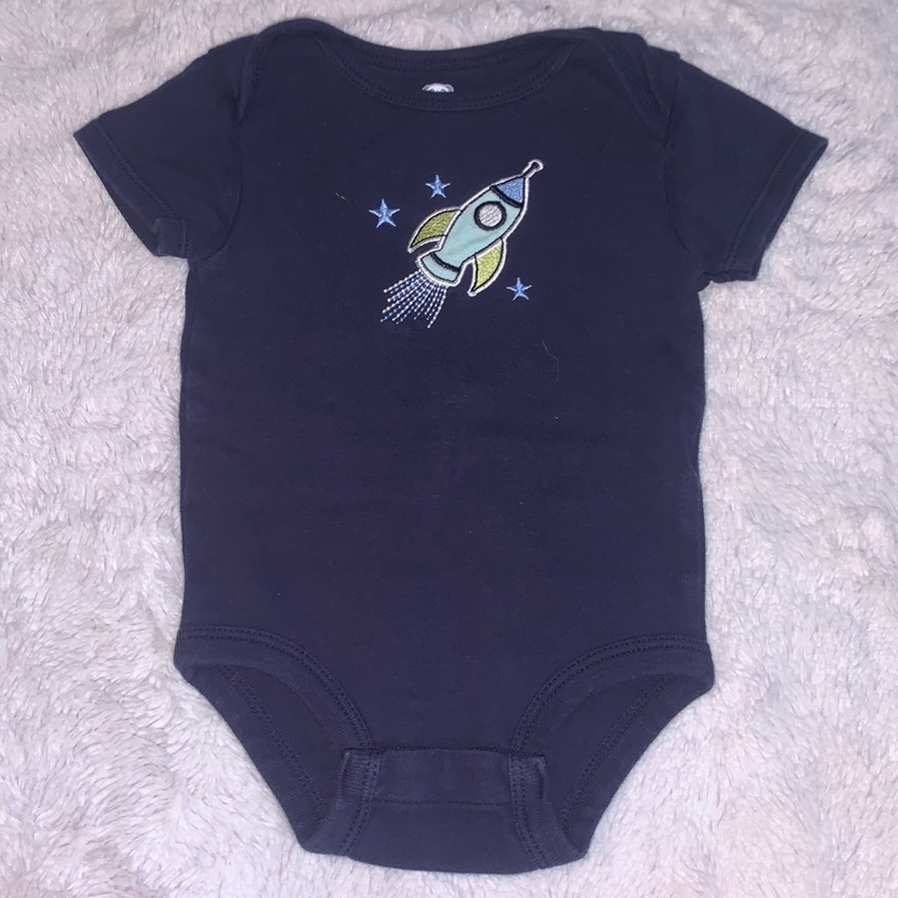 (3 for $10) rococo 6 months blue navy spaceship bodysuit 🚀